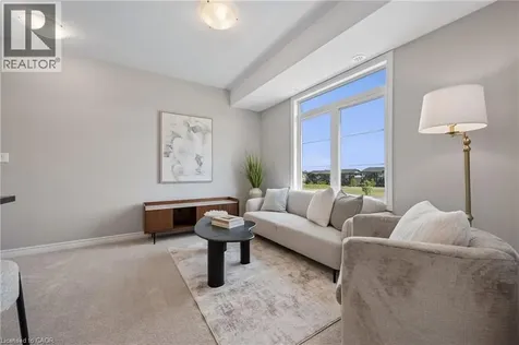 8 Oat Lane Kitchener ON N2R 0T1