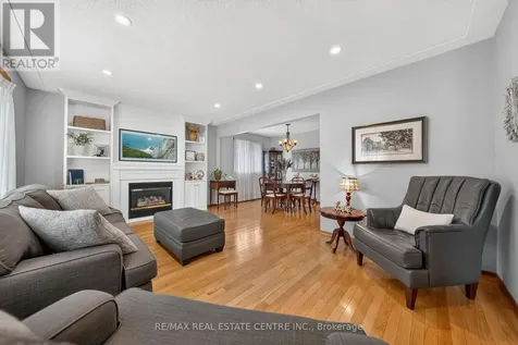 107 Laurentian Drive Kitchener ON N2E 1C3