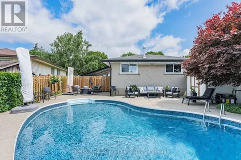 107 Laurentian Drive Kitchener ON N2E 1C3