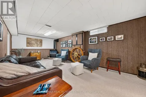 107 Laurentian Drive Kitchener ON N2E 1C3