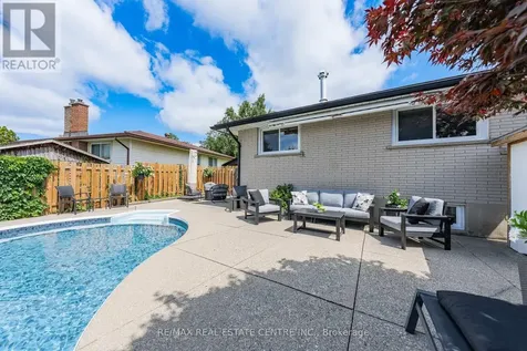 107 Laurentian Drive Kitchener ON N2E 1C3
