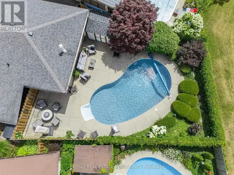 107 Laurentian Drive Kitchener ON N2E 1C3