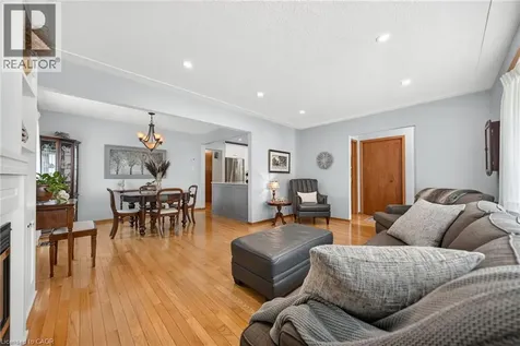 107 Laurentian Drive Kitchener ON N2E 1C3