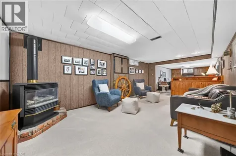 107 Laurentian Drive Kitchener ON N2E 1C3