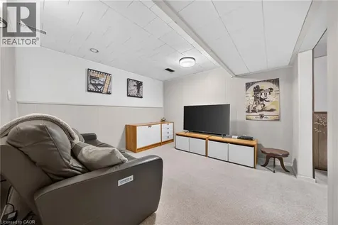 107 Laurentian Drive Kitchener ON N2E 1C3