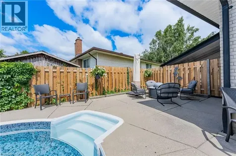 107 Laurentian Drive Kitchener ON N2E 1C3