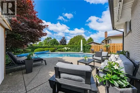107 Laurentian Drive Kitchener ON N2E 1C3