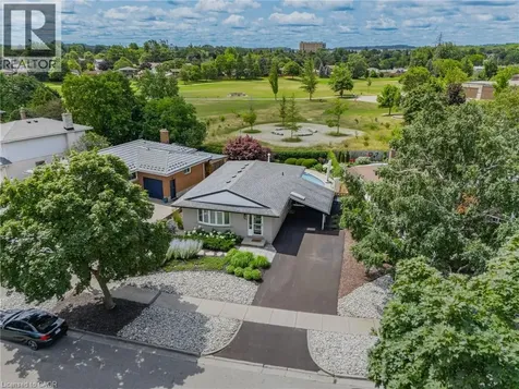 107 Laurentian Drive Kitchener ON N2E 1C3