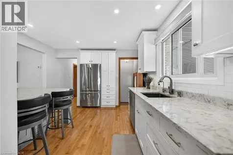 107 Laurentian Drive Kitchener ON N2E 1C3
