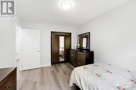 137 Nickolas Crescent Cambridge ON N3C 3L7