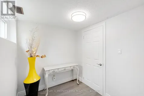 137 Nickolas Crescent Cambridge ON N3C 3L7