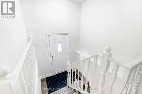 137 Nickolas Crescent Cambridge ON N3C 3L7