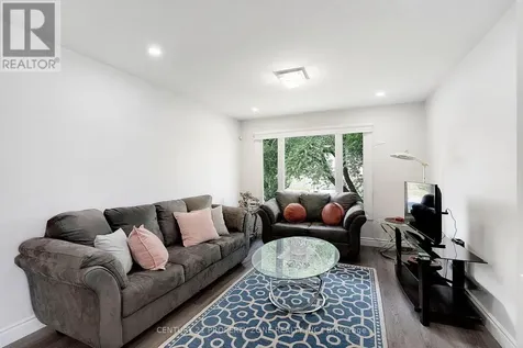 137 Nickolas Crescent Cambridge ON N3C 3L7
