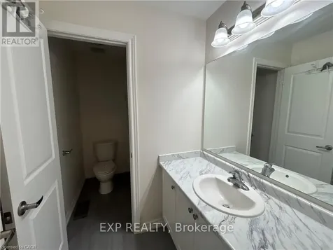 60 Reistwood Drive Kitchener ON N2P 2L1