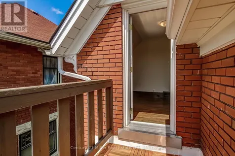 17 Whitney Place Kitchener ON N2G 2X6