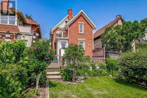 17 Whitney Place Kitchener ON N2G 2X6