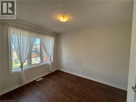 60 Reistwood Drive Kitchener ON N2P 2L1