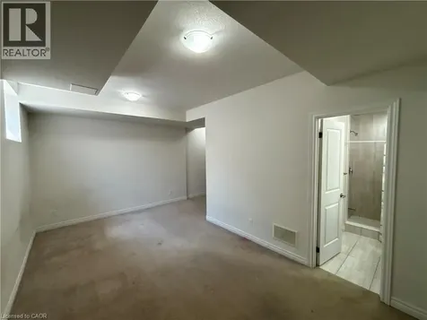 60 Reistwood Drive Kitchener ON N2P 2L1