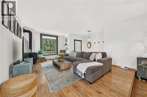 48 Pollock Avenue Cambridge ON N1R 2B1