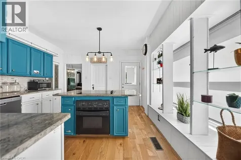 48 Pollock Avenue Cambridge ON N1R 2B1
