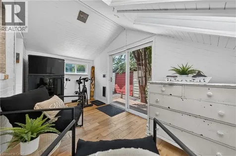 48 Pollock Avenue Cambridge ON N1R 2B1