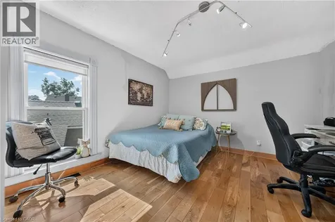 48 Pollock Avenue Cambridge ON N1R 2B1