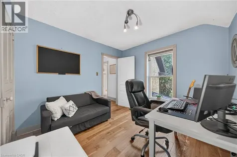 48 Pollock Avenue Cambridge ON N1R 2B1