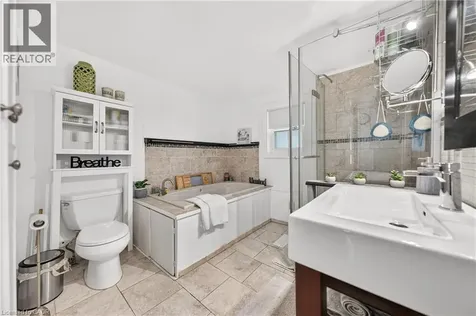 48 Pollock Avenue Cambridge ON N1R 2B1