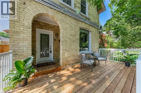 48 Pollock Avenue Cambridge ON N1R 2B1