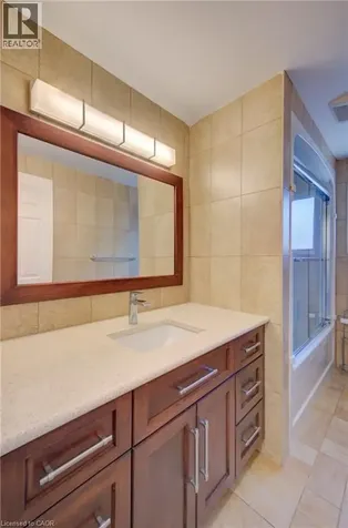 8 Pamela Place Guelph ON N1H 8C9