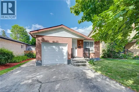 8 Pamela Place Guelph ON N1H 8C9
