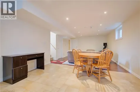 8 Pamela Place Guelph ON N1H 8C9