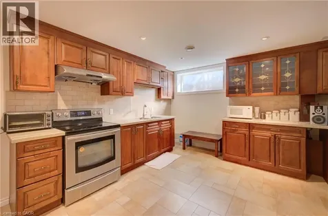 8 Pamela Place Guelph ON N1H 8C9