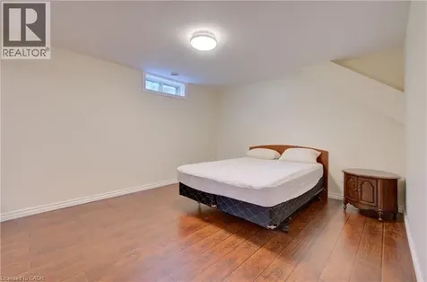8 Pamela Place Guelph ON N1H 8C9