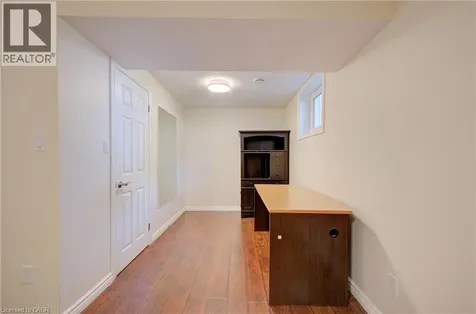 8 Pamela Place Guelph ON N1H 8C9
