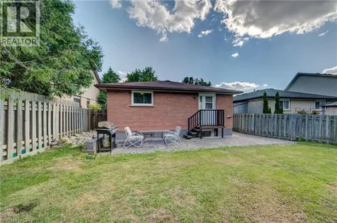 8 Pamela Place Guelph ON N1H 8C9