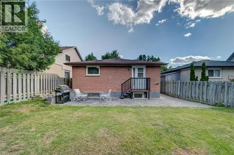 8 Pamela Place Guelph ON N1H 8C9