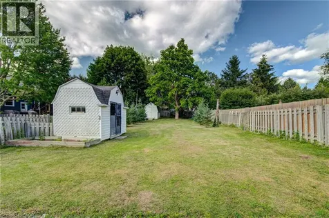 8 Pamela Place Guelph ON N1H 8C9