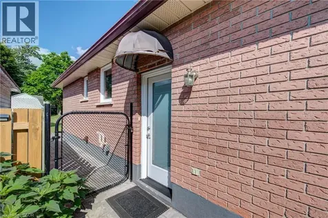 8 Pamela Place Guelph ON N1H 8C9