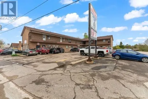 1049 Victoria Street Petawawa ON K8H 2E2
