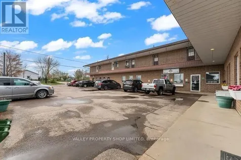 1049 Victoria Street Petawawa ON K8H 2E2