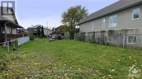 1673 Kindersley Avenue Ottawa ON K1C 4V4
