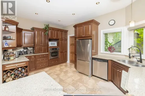 2188 Robertson Road Ottawa ON K2H 5Z1