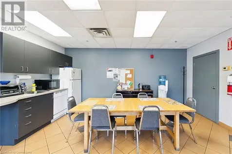 1141 King Road Burlington ON L7T 0B4