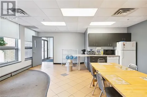 1141 King Road Burlington ON L7T 0B4