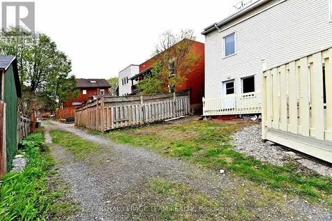 93-95 Lower Charlotte Street Ottawa ON K1N 8J9