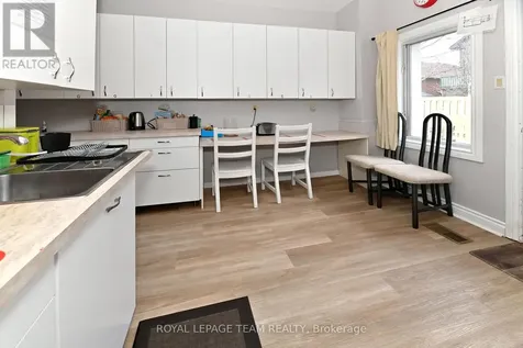 93-95 Lower Charlotte Street Ottawa ON K1N 8J9