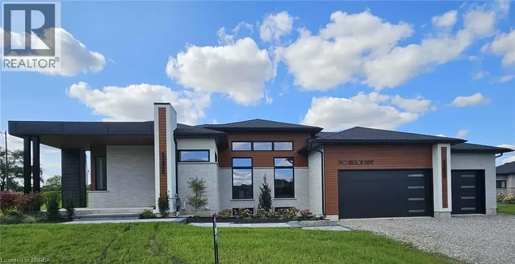 2 Hudson Drive Brantford ON N3T 0V6