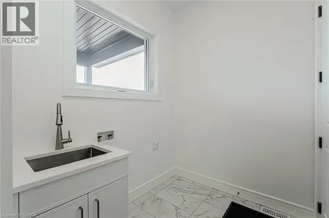 2 Hudson Drive Brantford ON N3T 0V6