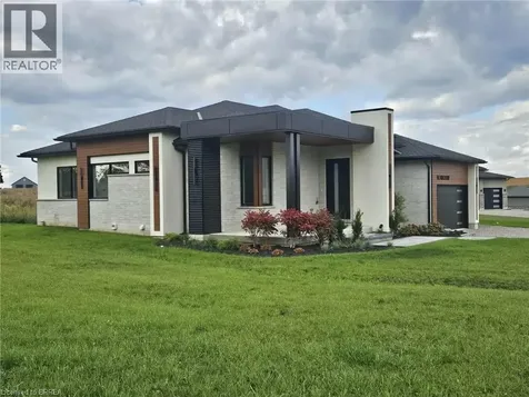 2 Hudson Drive Brantford ON N3T 0V6